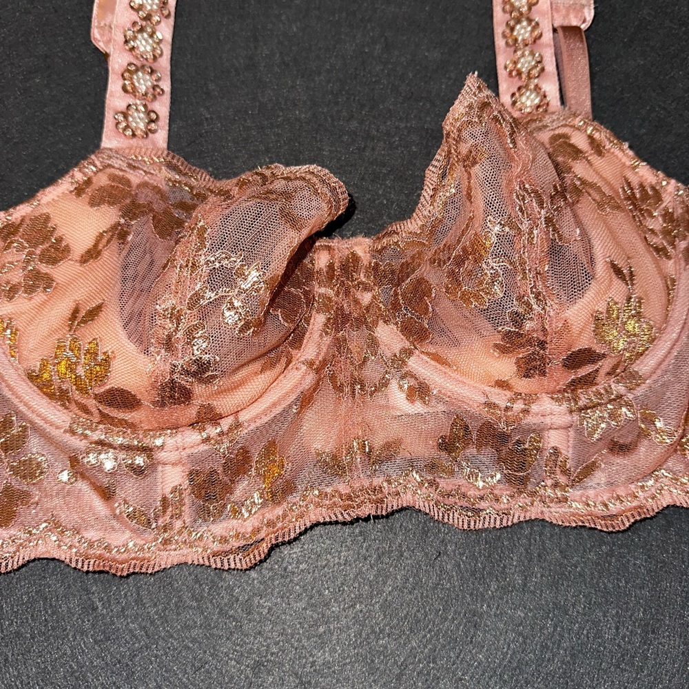 Victoria's Secret Floral Embroidered Bra in Peach and Gold - Picture 2 of 5
